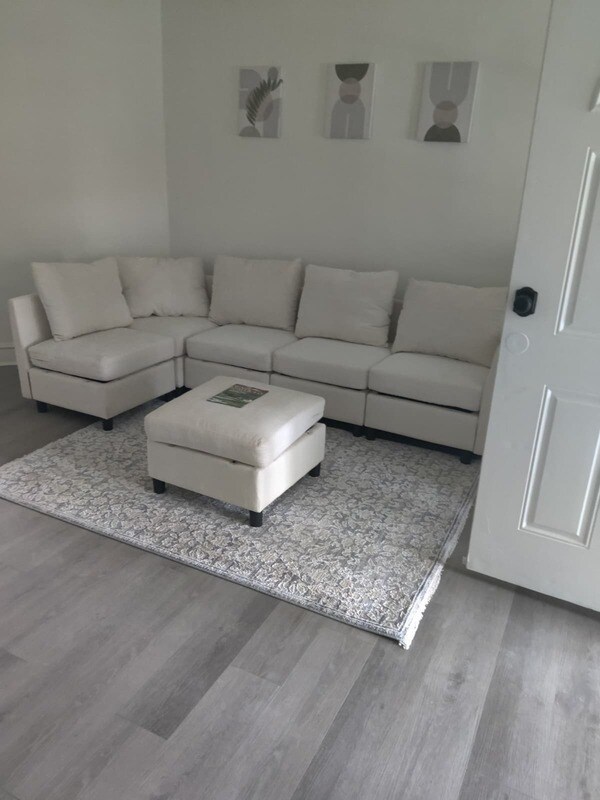 Foto del edificio - 312 E Eleanor St