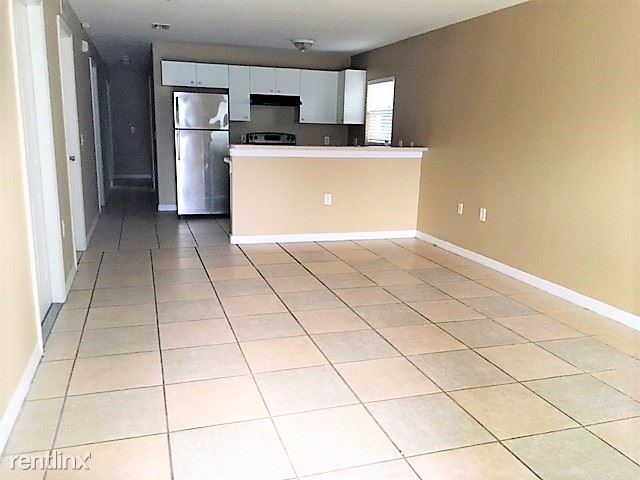 Foto del edificio - 4 br, 2 bath House - 416 10th Ave E