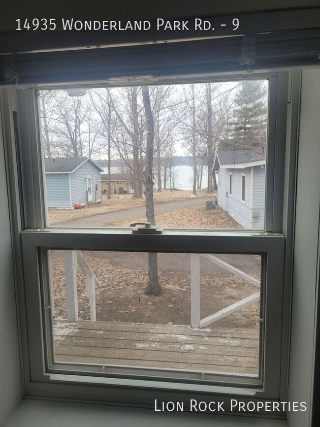 Building Photo - 14935 Wonderland Park Rd