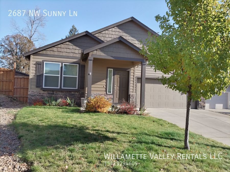 Nice home in North Albany House Rental in Albany, OR