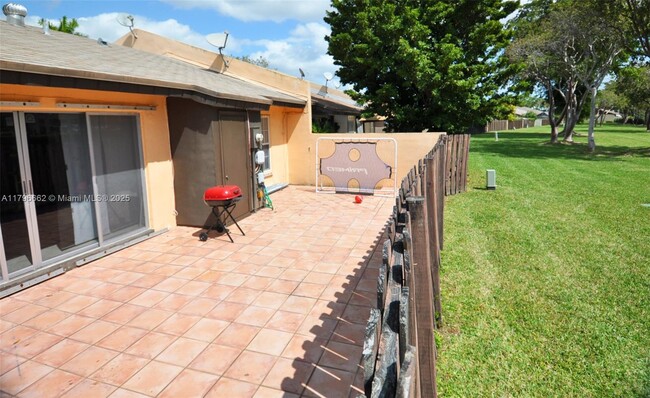 Building Photo - 12548 SW 119th Terrace