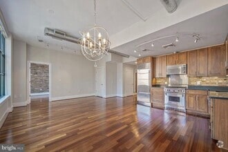 Building Photo - 1600 Clarendon Blvd