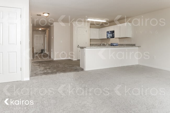 Building Photo - 8386 102nd Ct