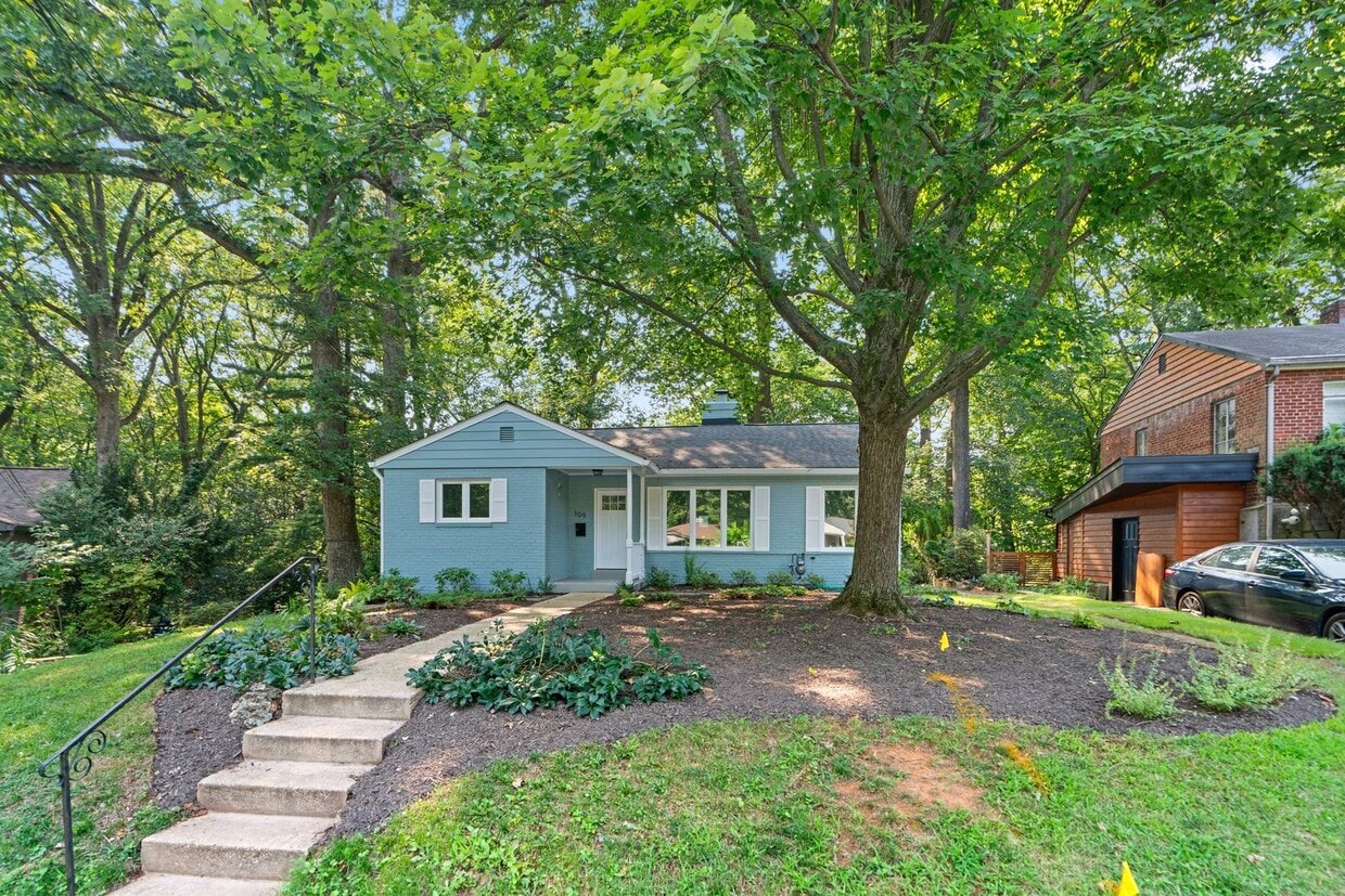 3BR/4BA - Silver Spring Rambler on Quiet Cul-de-Sac Near Sligo Creek Park - 3BR/4BA - Silver Spring Rambler on Quiet Cul-de-Sac Near Sligo Creek Park