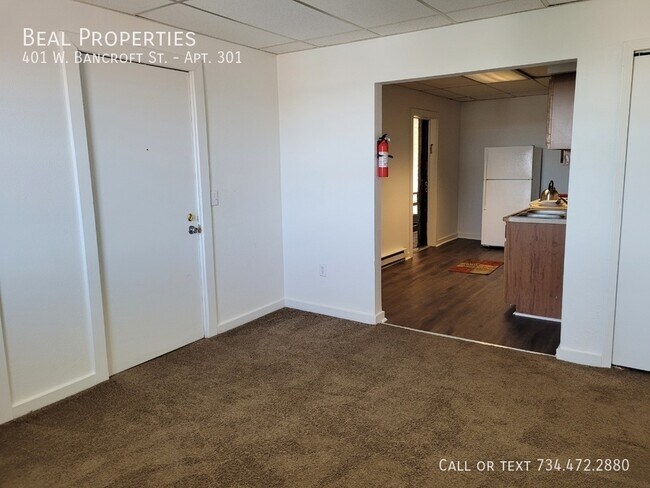 Building Photo - 401 W Bancroft St