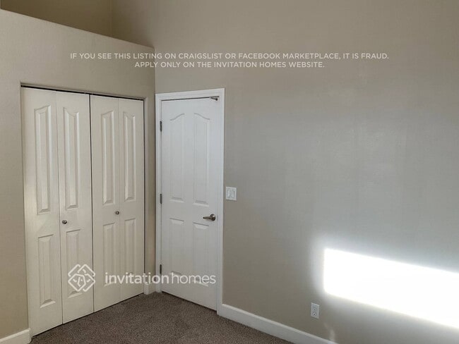 Building Photo - 6016 Golden Saddle St