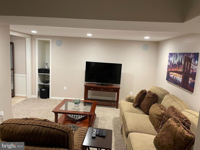 Foto del edificio - 15077 Stillfield Pl