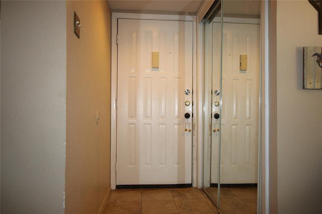 Building Photo - 2505 Wedglea Dr