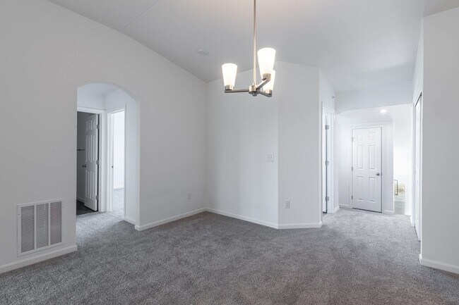 Foto del edificio - LIKE NeW Fisher Homes Condo Per Rent is $1849.00