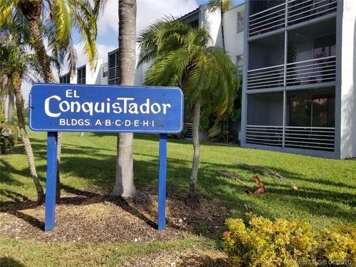 Foto principal - 14175 SW 87th St