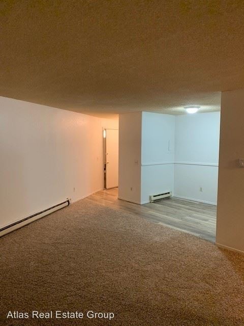 Building Photo - 3050 Mallard Dr