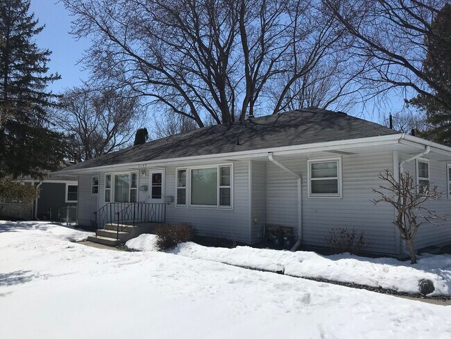 Building Photo - 3149 Winnetka Ave N