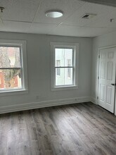 Building Photo - 126-128 Lincoln St