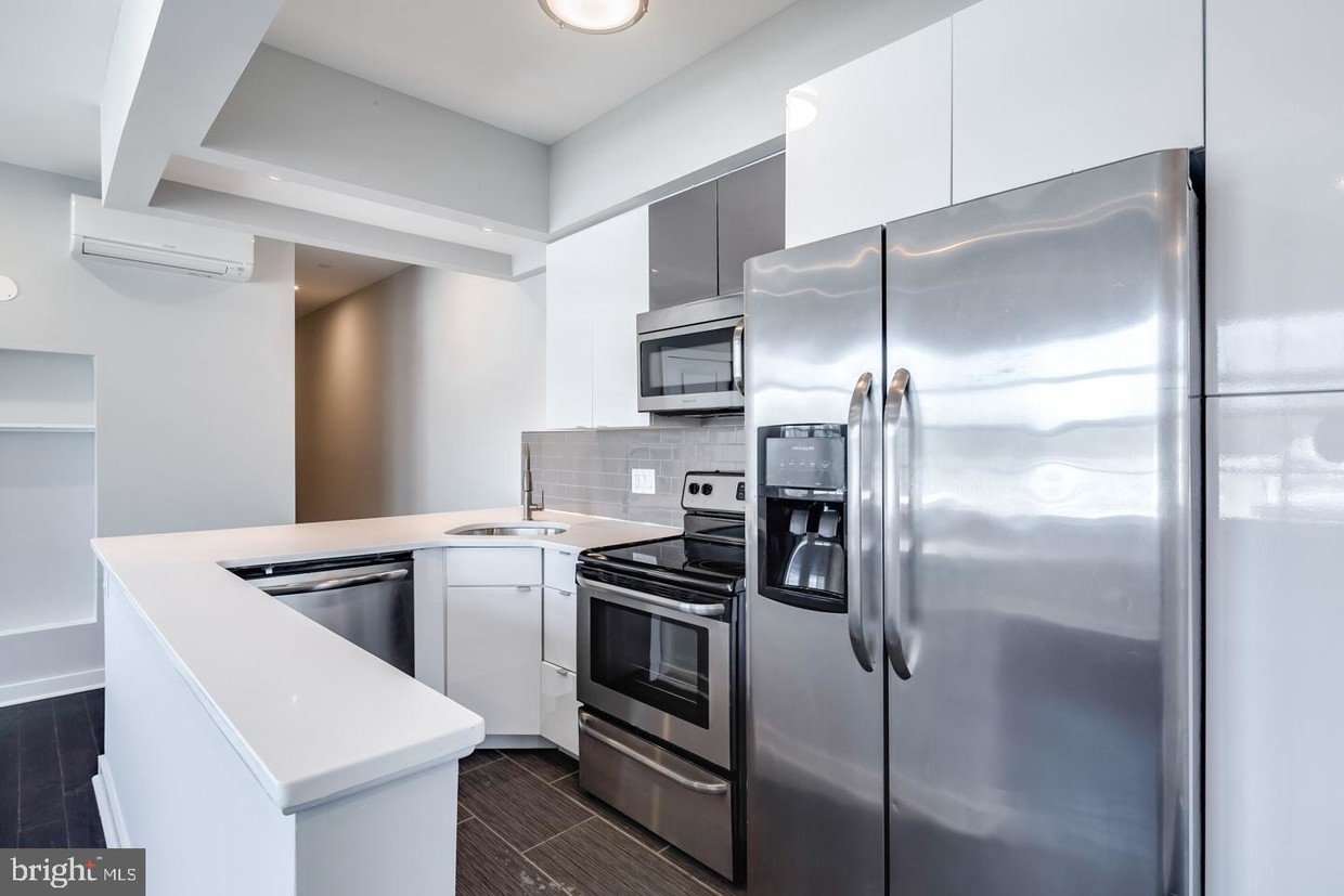 Foto principal - 17 S 44th St