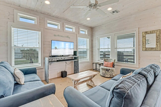 Foto del edificio - 2727 Eleventh Street-SI ID1023271P