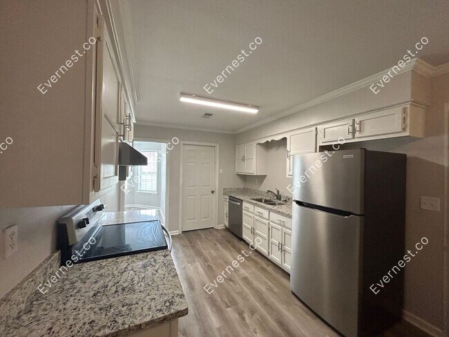 Foto del edificio - 574 Greencliff Dr