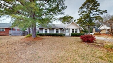 Building Photo - 4020 Welmont Dr