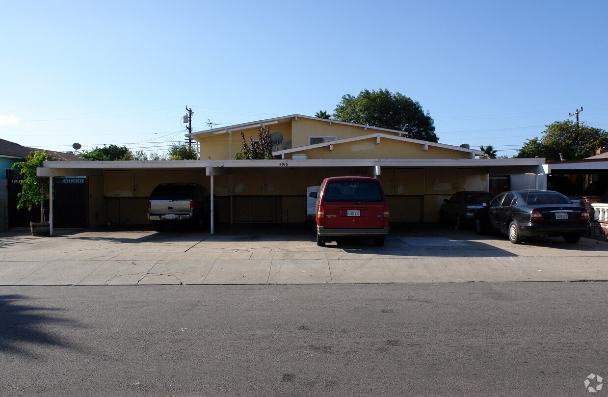 Primary Photo - 4916 W 118th Pl
