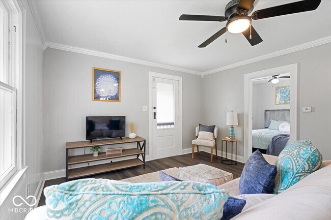 Foto del edificio - 606 E County Line Rd