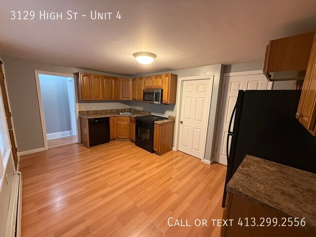 Foto del edificio - 3129 High St