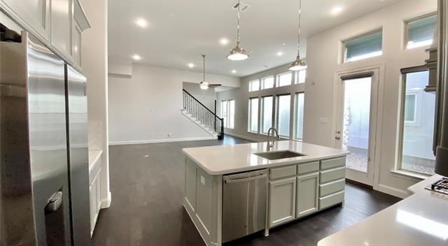 Foto del edificio - 1060 Sarah St