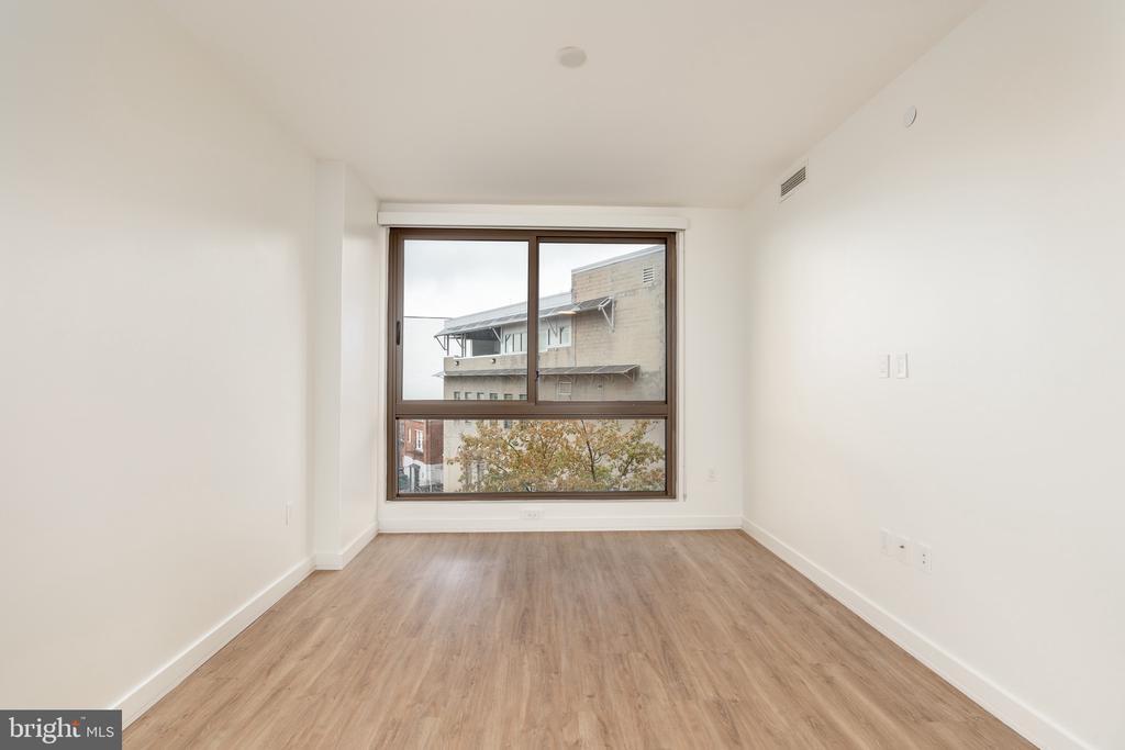 Foto principal - 1630 Columbia Rd NW