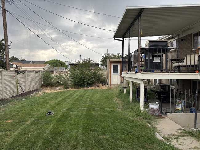 Building Photo - 125 W 8710 S