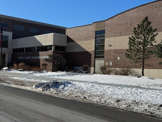 Building Photo - 16935 Western Ave