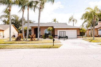 Building Photo - 22620 Willow Lakes Dr