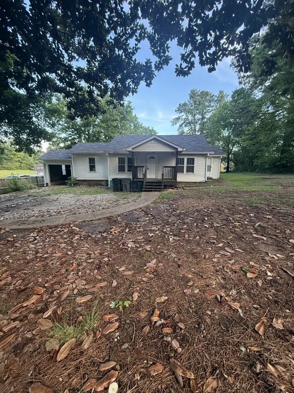 Building Photo - 211 W Rasch Rd