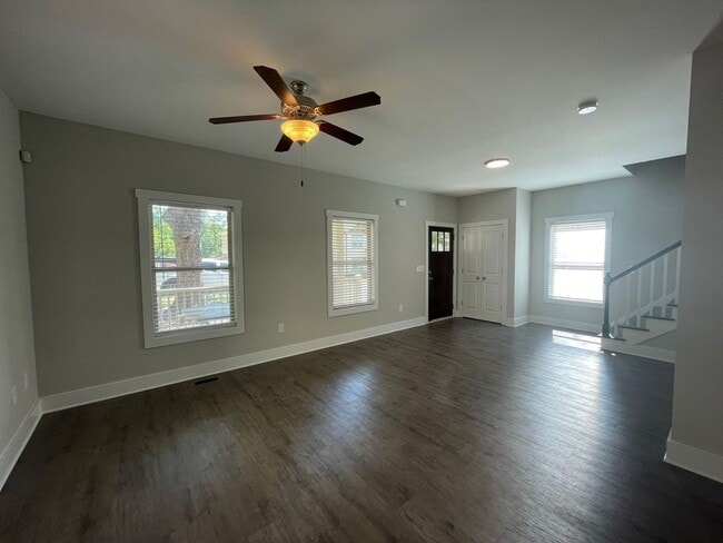 Building Photo - 140 Jonas Ave