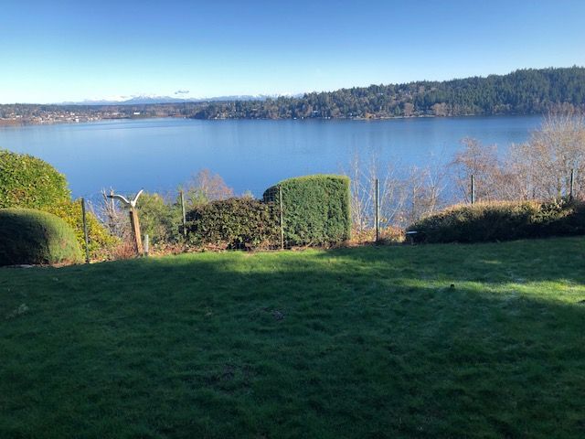 North Lake Washington view - 4000 NE 145th St