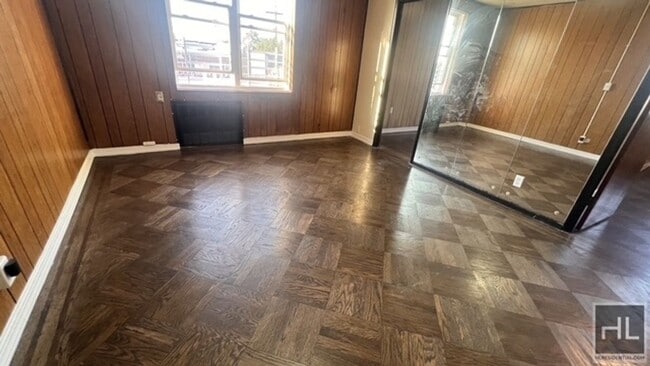 Building Photo - 2088 Utica Ave