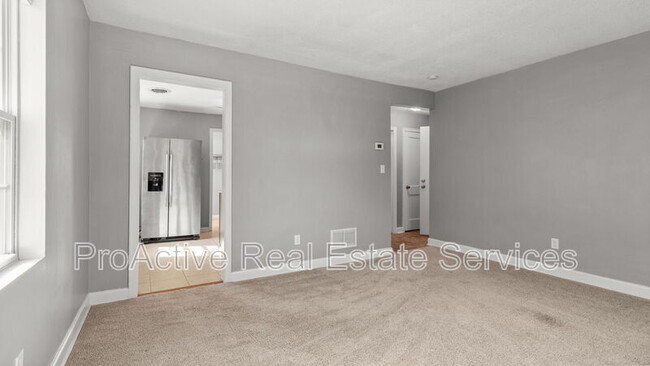 Building Photo - 1451 W Ocean View Ave
