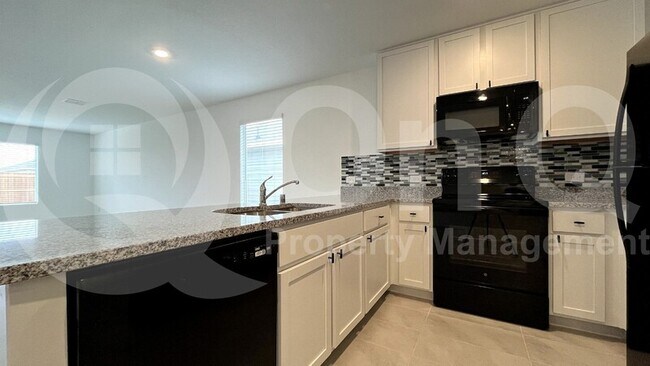 Building Photo - 303 Ashbrook Way