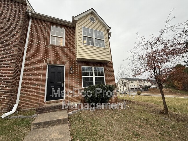Building Photo - 4345 Normandy Ct