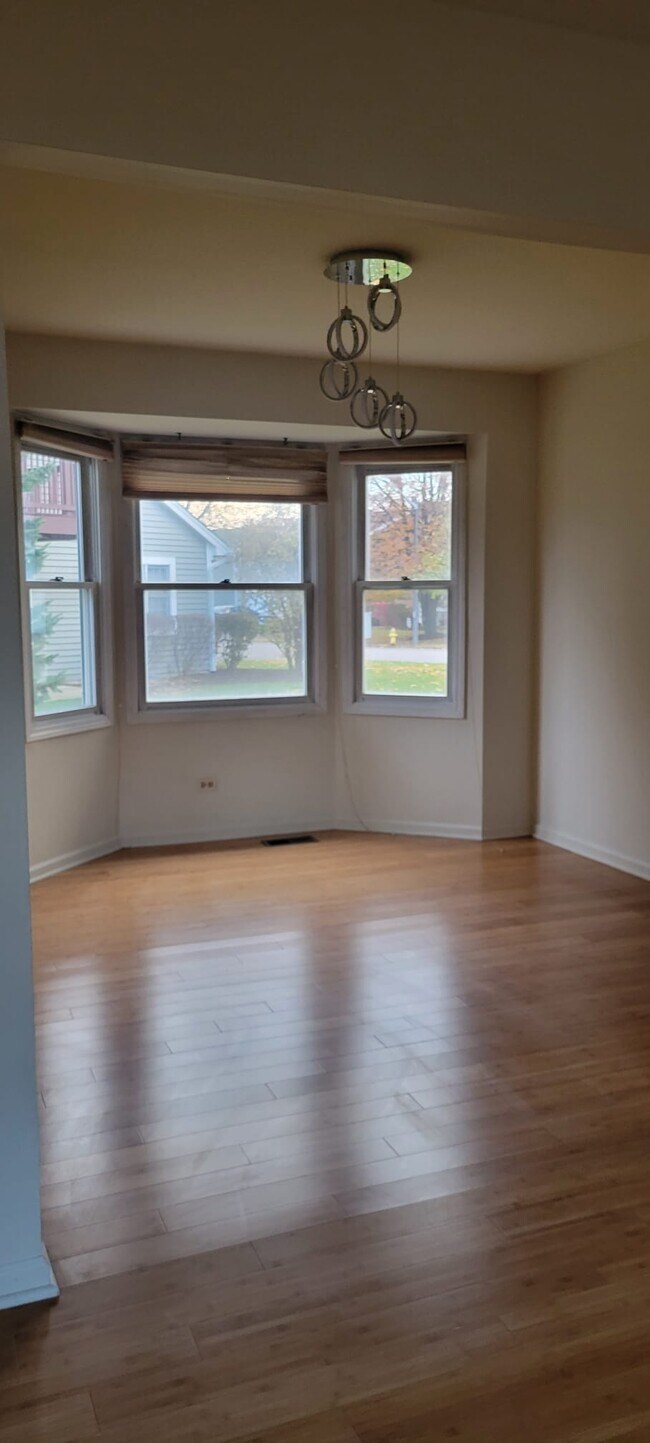 Comedor - 771 Hoover Dr