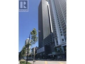 Building Photo - 3833-3833 Evergreen Pl