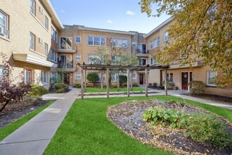 Building Photo - 1953 Euclid Ave