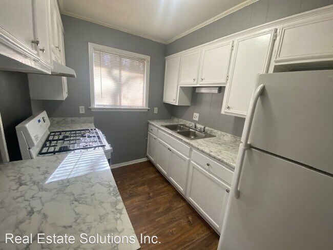 Building Photo - 3 br, 1.5 bath House - 110 Glendale Street