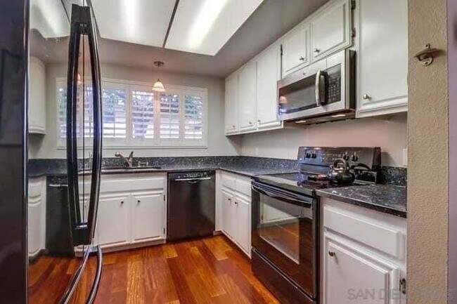 Foto del edificio - 4215 Asher St