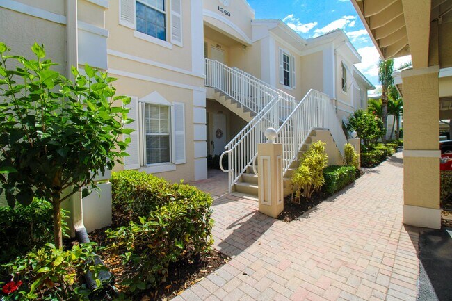 Foto del edificio - ***NORTH NAPLES***SWEET WATER BAY***FURNISHED SEASONAL RENTAL***
