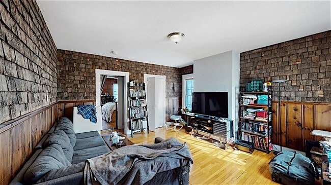 Building Photo - 58 Atherton St