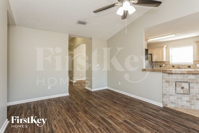 Foto del edificio - 11307 Monument Landing Blvd