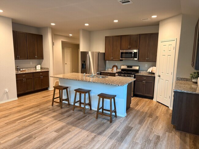 Building Photo - 4238 Stuebner Hl Dr
