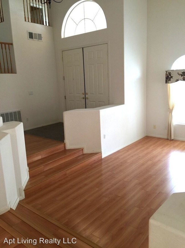 Foto del edificio - 4 br, 4 bath House - 4700 Laguna Vista Street