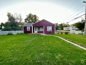 Building Photo - 6095 Pierce St