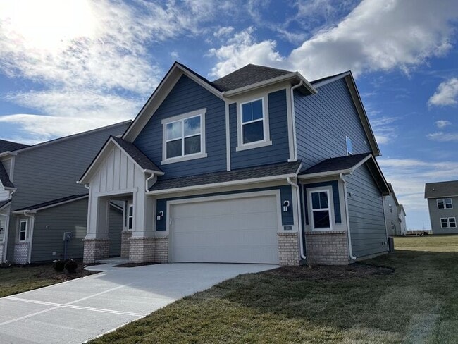 Building Photo - 748 Felix Dr
