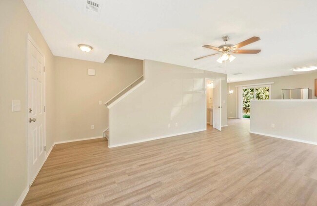 Foto del edificio - 2888 Creekbend Dr