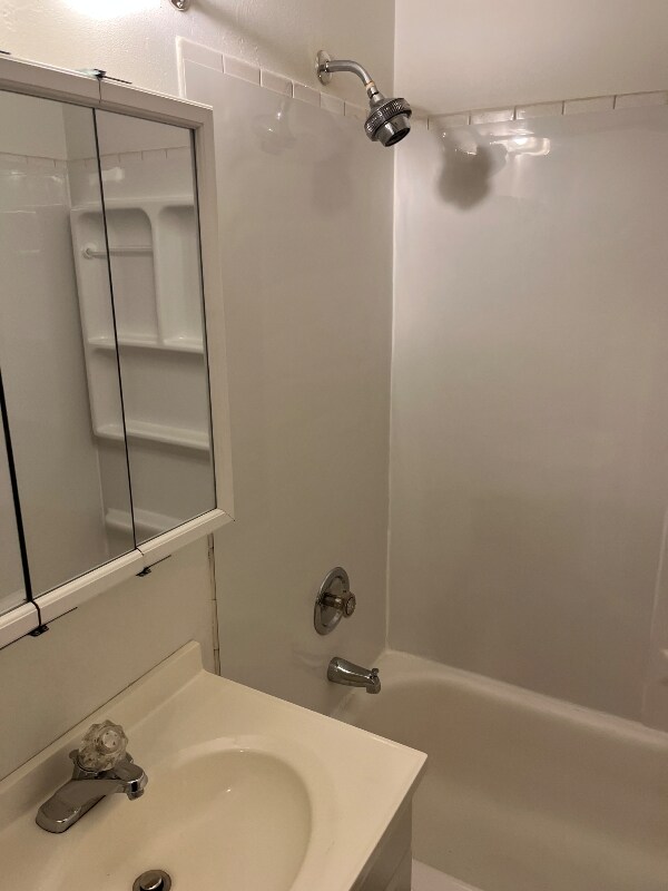 Foto del edificio - 1865 Badger St